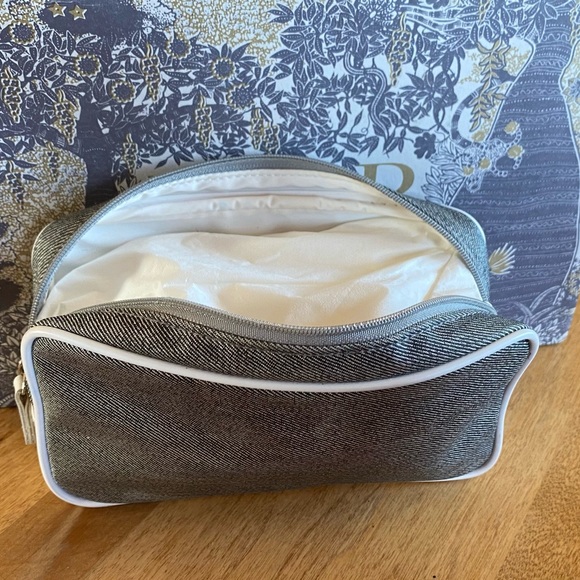 Christian Dior Rectangular Cosmetic/Pencil/Toiletry Pouch - Picture 4 of 8